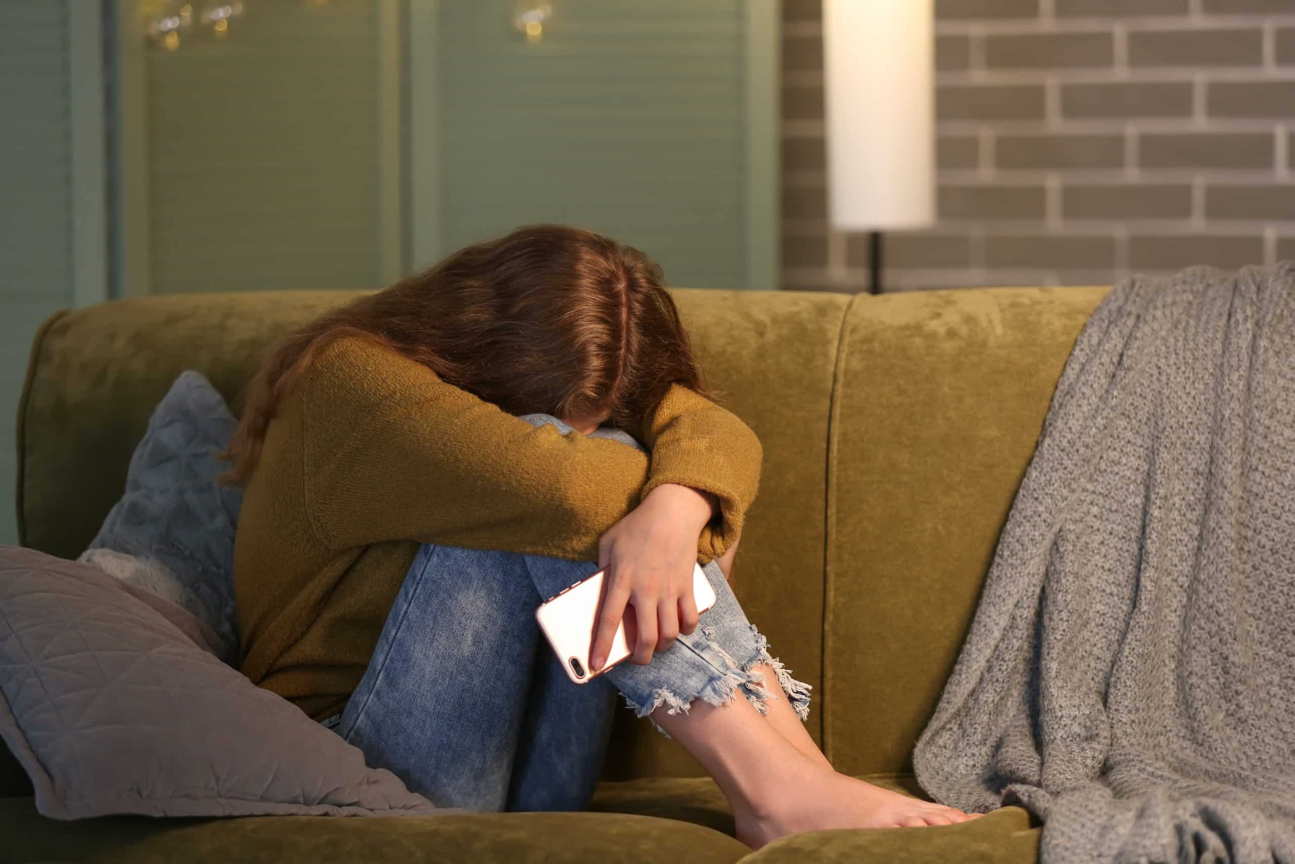 Screens Lead to Teen Mental Health Problems - Natural High